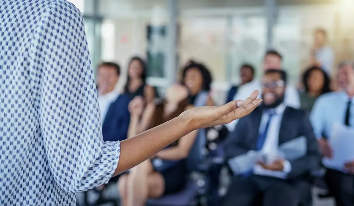 team meeting motivation leader